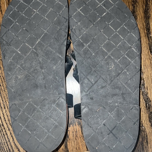 CHANEL sandals with gold chain size 39 - Picture 3 of 5